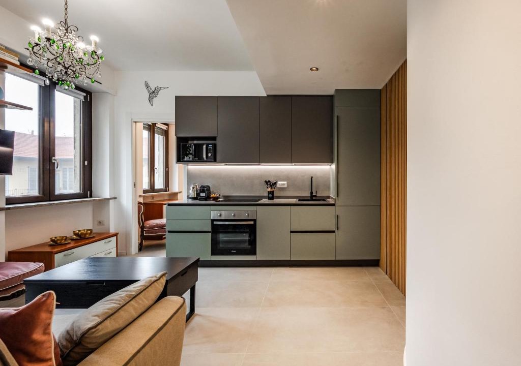 Washington Apartment | Charming Modern Apartment Near the Heart of Milan