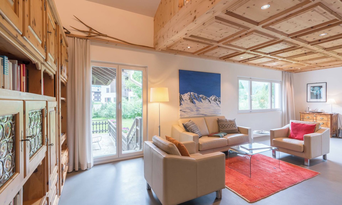 Sils-Maria Apartment | Chesa Lagrev 1 – Spacious Apartment with Fireplace & Terrace