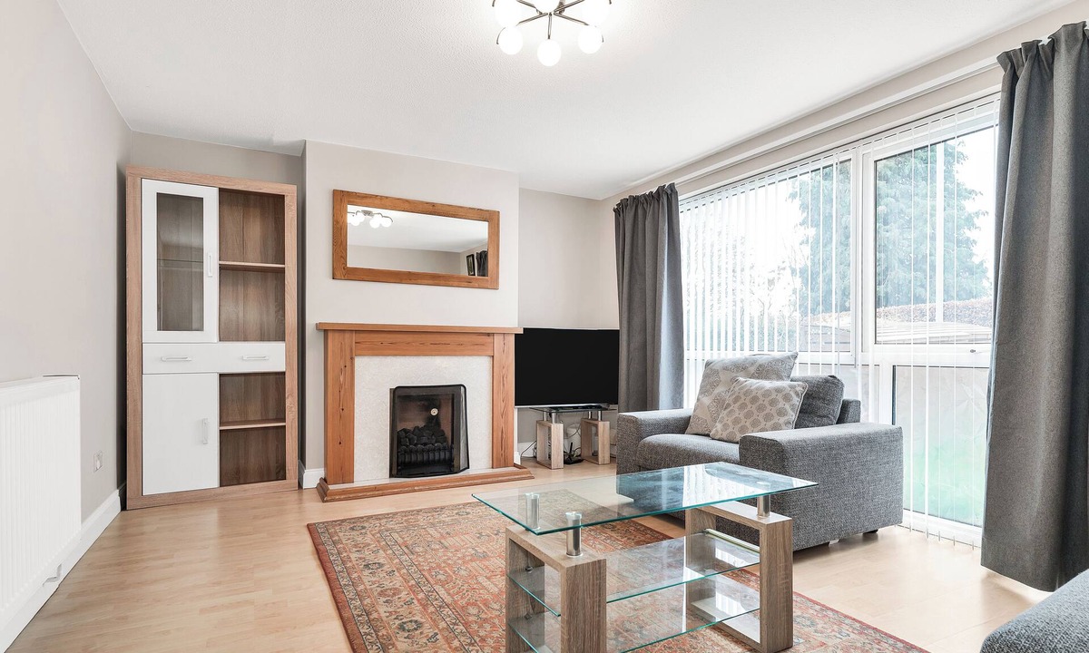Cherry Hinton House | Chic 2-Bed Home with Garden-15min to City Center