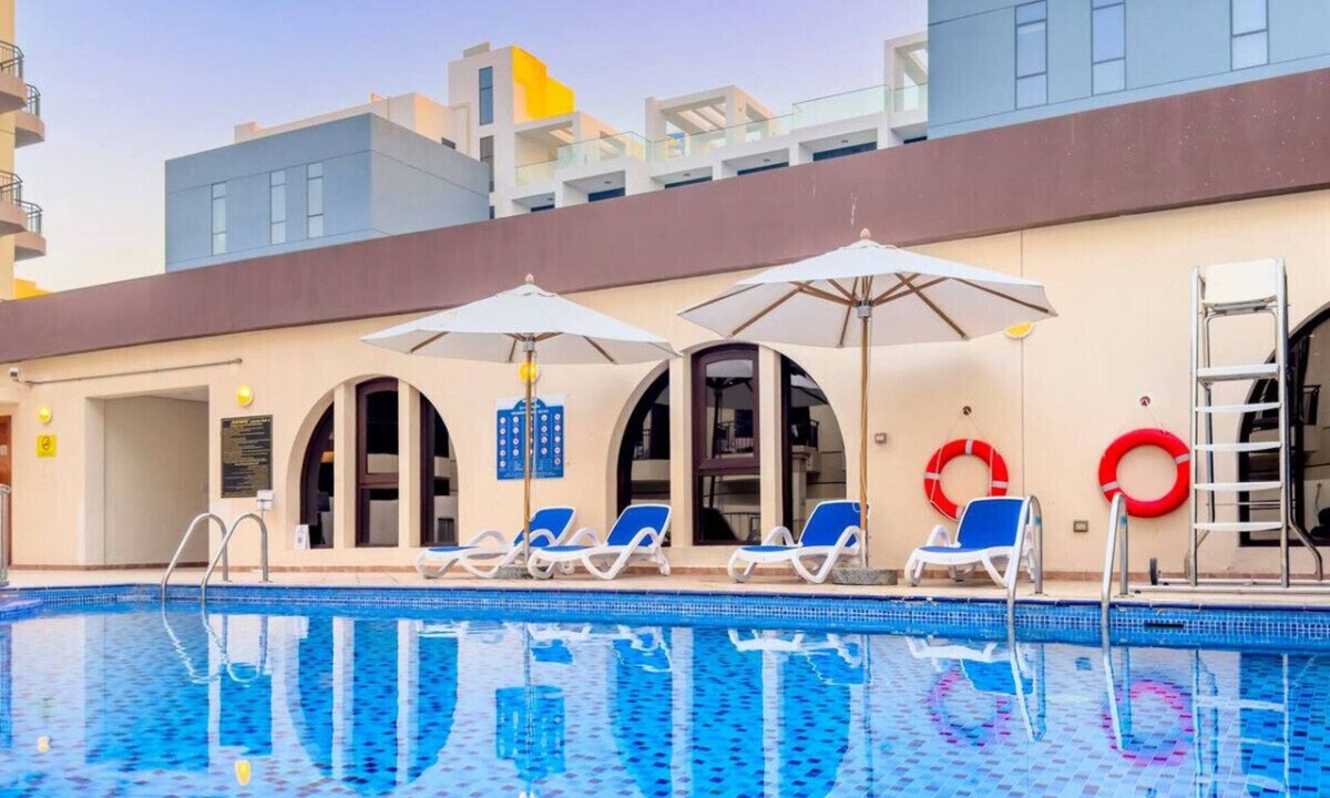 Al Barsha Apartment | Chic Studio Stay with Gym, Pool, and Kitchenette