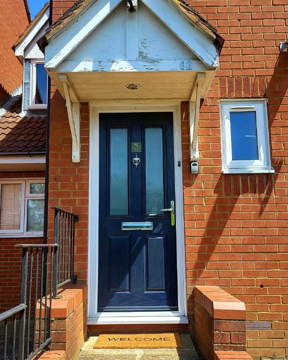 Milton Keynes House | Comfortable 4BR House -Families, Groups & Business