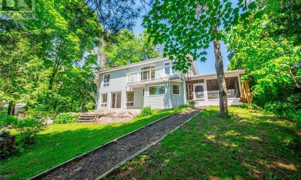 Seguin Cottage | Cozy and Quiet Muskoka retreat on Beautiful Turtle Lake!