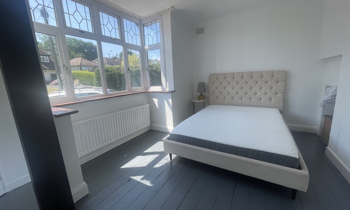 Cuffley House | Cozy bungalow in great location
