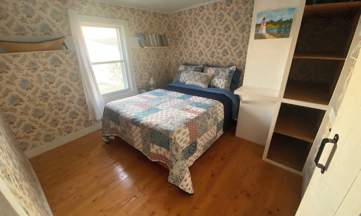 Woody Point House | Cozy cottage in the heart of Woody Point with ocean views of Gros Morne!
