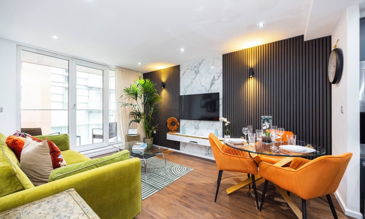 Canning Town South Apartment | Crowne Views One Bed Superior Apartment