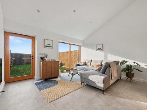 Huntingdon House | Damson Barn