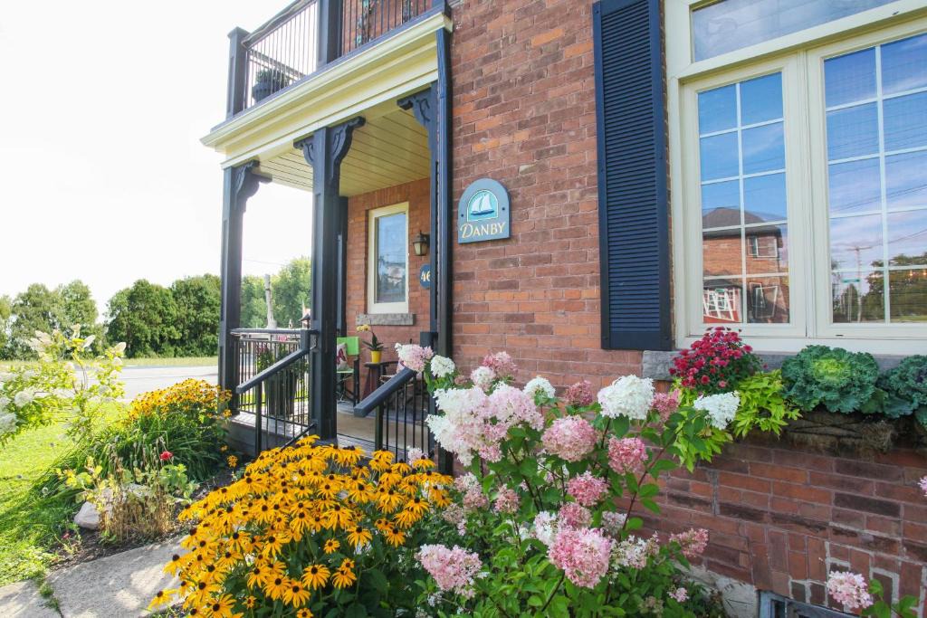 Markdale Bed & Breakfast | Danby House