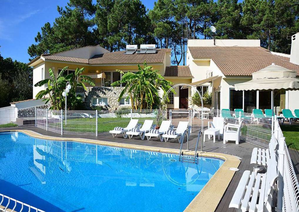 Verdizela Villa | Deluxe Aroeira Villa Villa Verdizela II 6 Bedrooms Pool & Table Tennis Perfect for Families