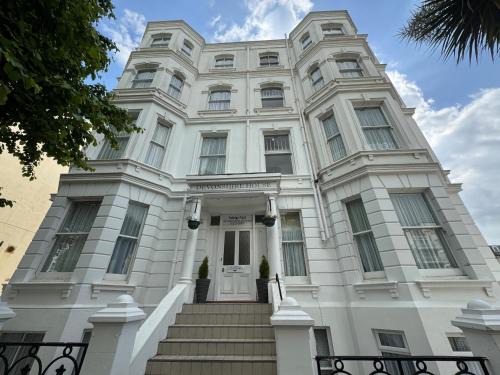 Eastbourne Seafront Apartment | Devonshire House Holiday Flats