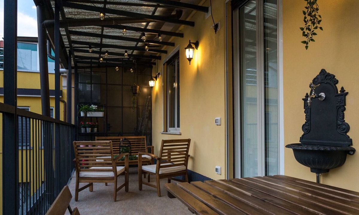 Porta Genova Apartment | DIVINA WITH TERRACE - NAVIGLI DISTRICT - FREE WIFI