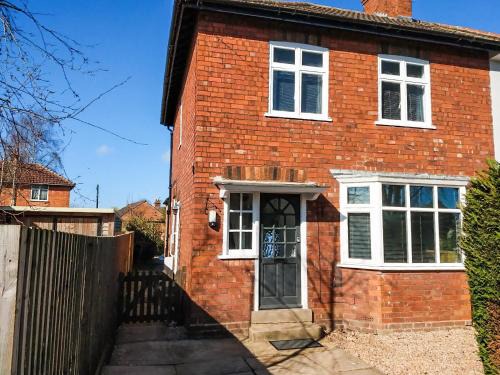 Melton Mowbray House | Doctors Lane