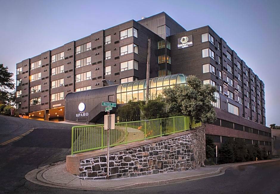 Downtown St. John's Hotel | DoubleTree by Hilton St. John's Habourview