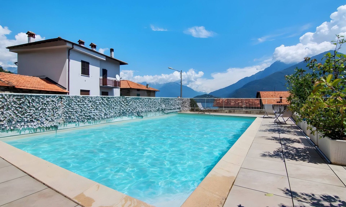 Musso Apartment | Due Stelle – Terrace Overlooking Lake Como – Musso