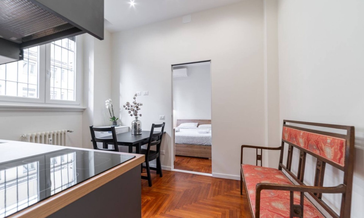 Centro Storico Apartment | Duomo Modern Apt with Hammam