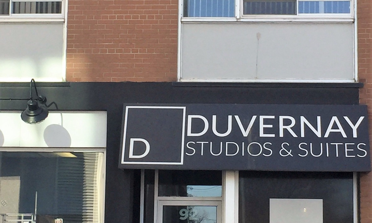 Hull Apartment | Duvernay Studios and Suites