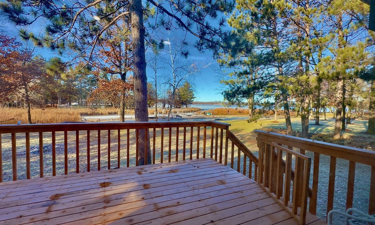 Crosslake House | East Shore Cottage on Cross Lake