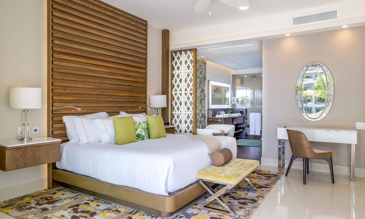 Playa Mujeres Condo | Elegant 2 Bedroom Suite with Luxury Amenities in Cancún