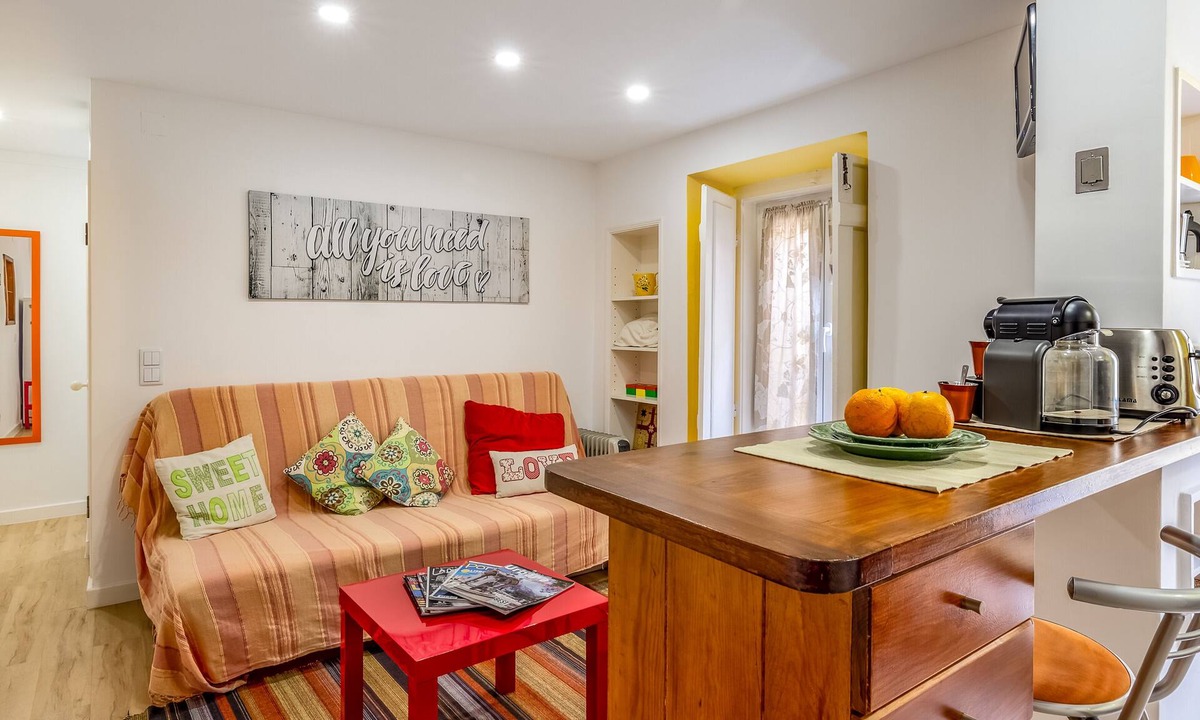 Sacramento Apartment | ENCANTO DO DUQUE - Lisbon Super Central - CHIADO - Cozy and Peaceful.