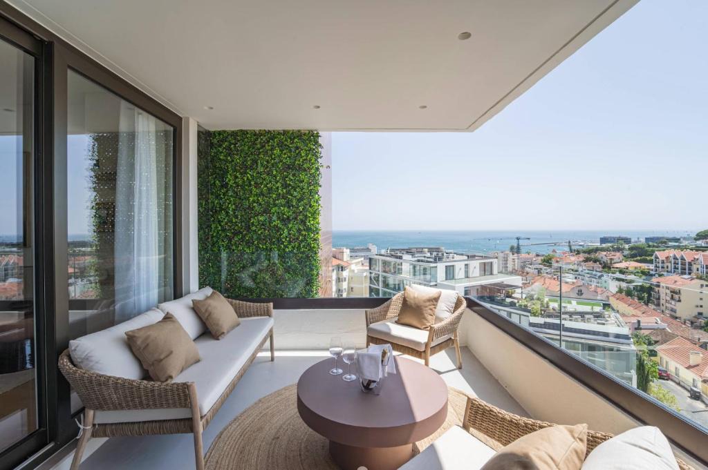 Estoril Apartment | Estoril Ocean View Apartment