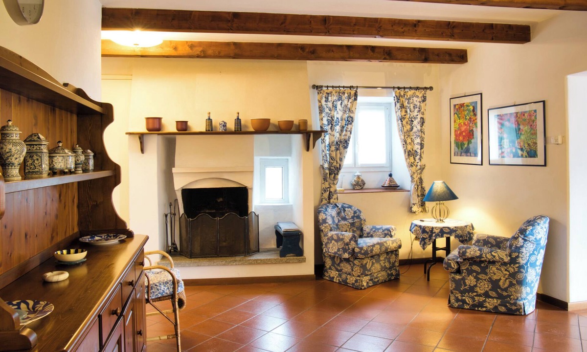 Domaso House | Family typical house in historic center