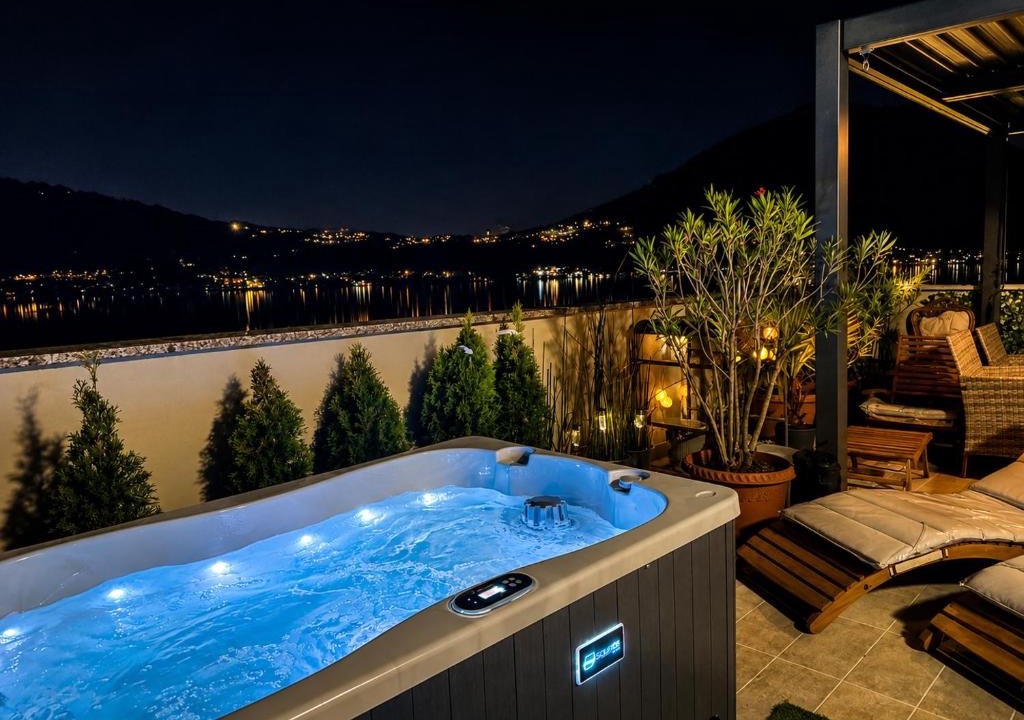 Lecco Apartment | Felicita Cascata Terrace with Lake View