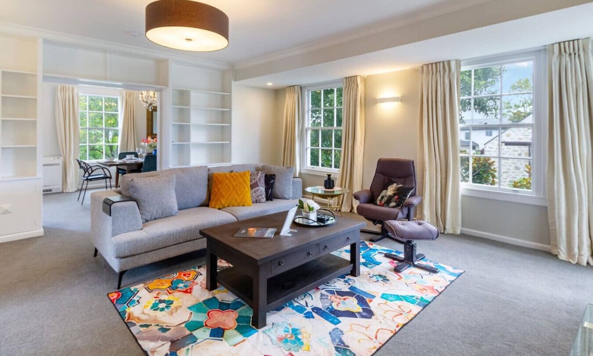 Fendalton House | Fendalton Comfort Stylish and Convenient with Carpark
