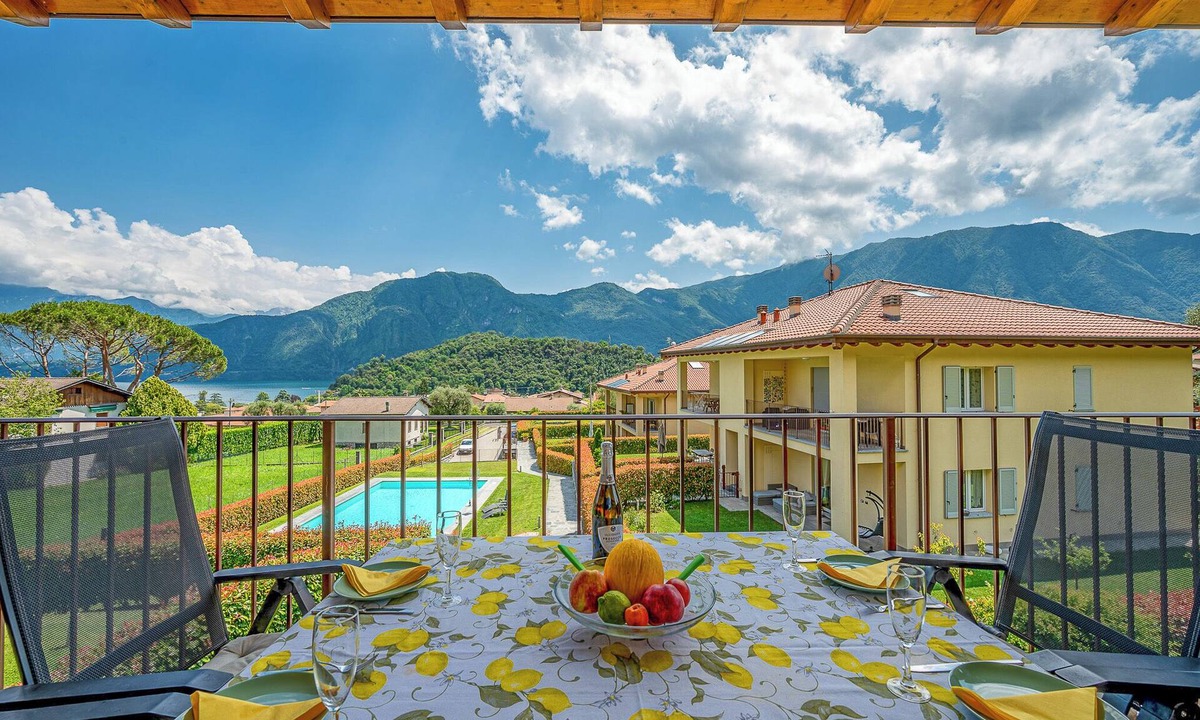 Lenno Apartment | Fortuna Holiday Apartment with Pool