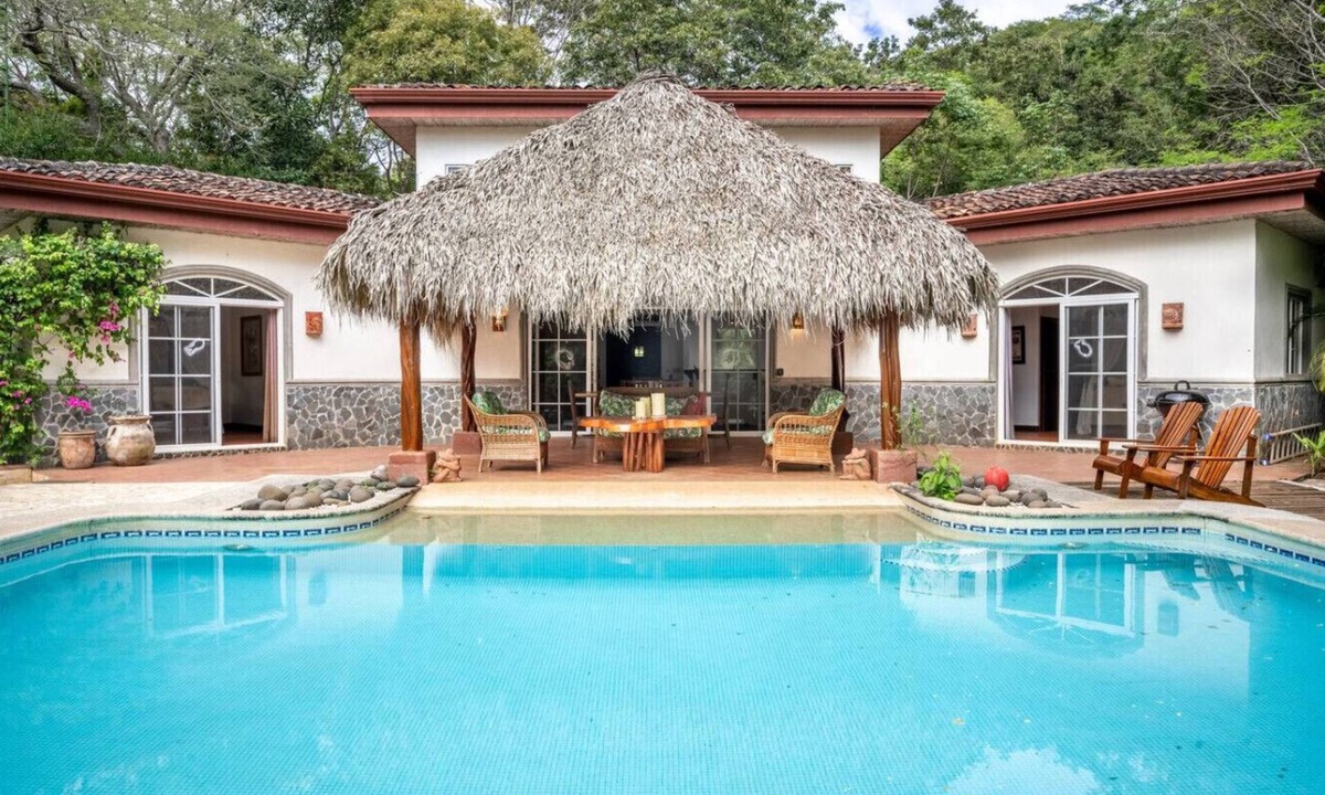 Canafistula House | FP: Tropical Villa w/Guest Home, Pool, Garden