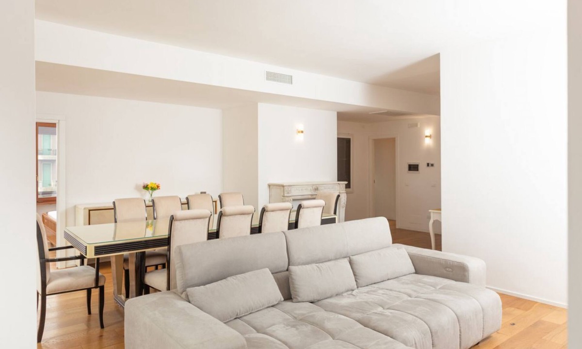 Navigli Apartment | FREE Parking - 5 Star - Sauna Luxury Apartment