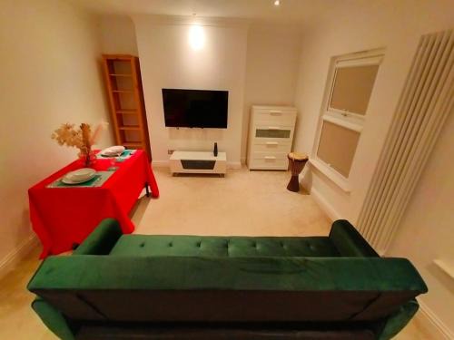 Leyton Apartment | Fully-equipped flat in the city of London.