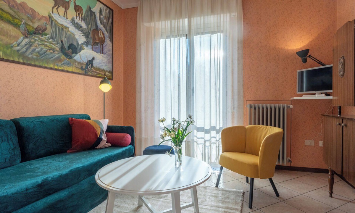 Barzio Apartment | Garden Residence - App. Glicine