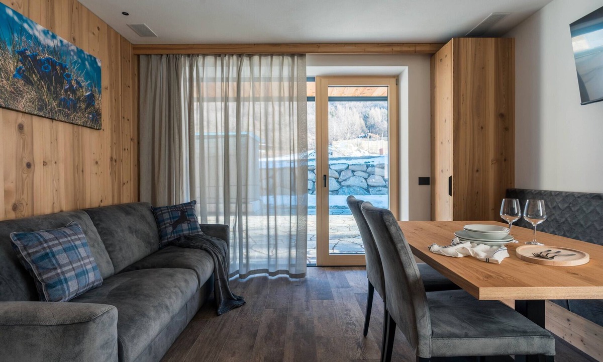 Cavedago House | 'Genzianella Apartment' with Mountain View, Wi-Fi and Air Conditioning