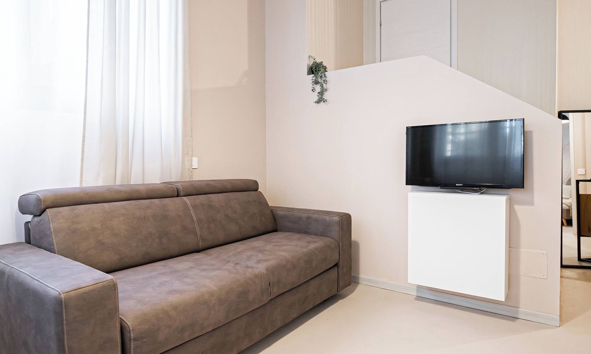 Monza Apartment | Giulini 5 - B - One Bedroom Apartment, Sleeps 4