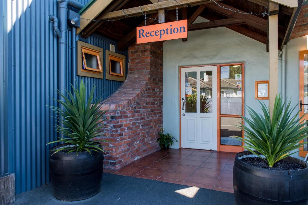 Richmond Hotel | Gladstone Motel