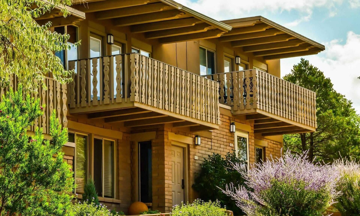 Northeast Santa Fe House | Great Location, Full Comfort, Lots To Love @ Fort Marcy