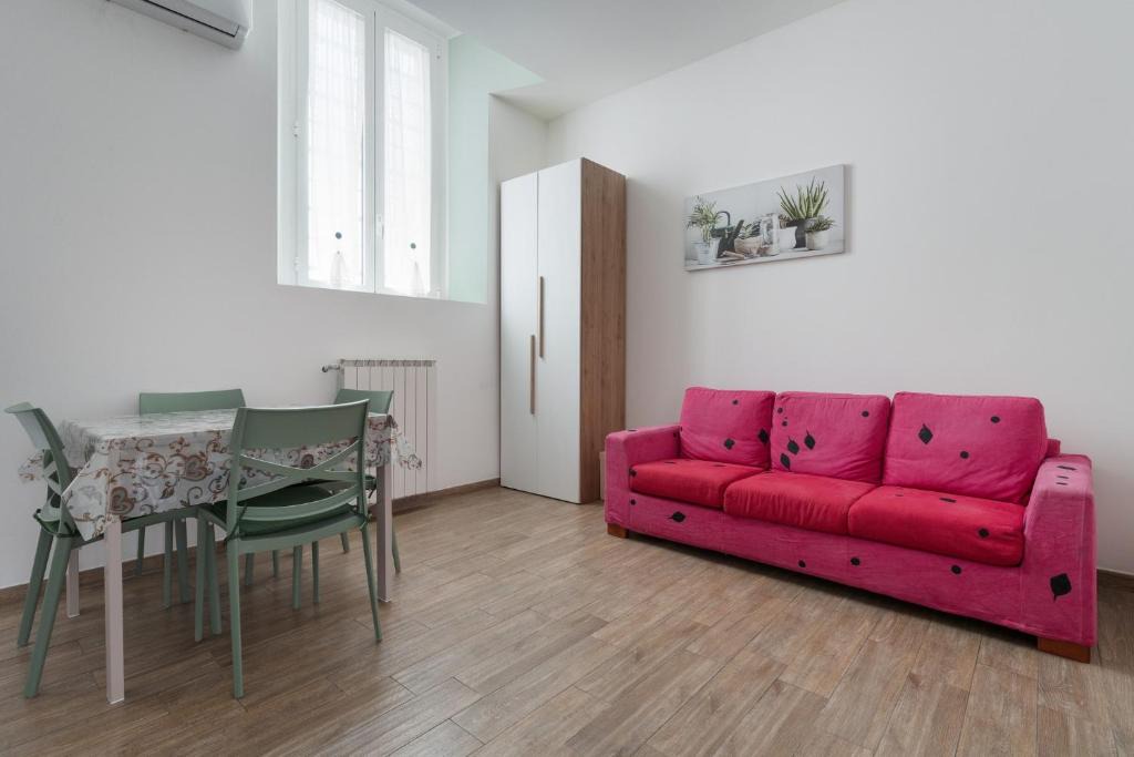 Garegnano Apartment | GuestHost - Grey & Green Flat