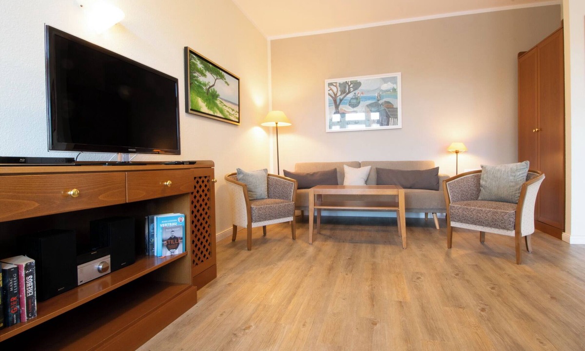 Seebad Heringsdorf Apartment | Hübsche Ferienwohnung mit Zwei Balkonen - nur 100 m zum Feinsandigen Strand