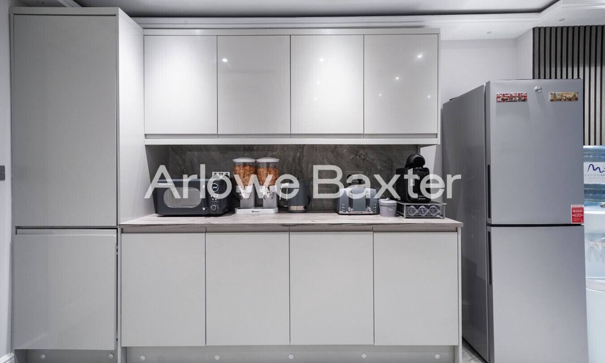 Clapton House | Hackney Suites - Double En-suite Room (B1)