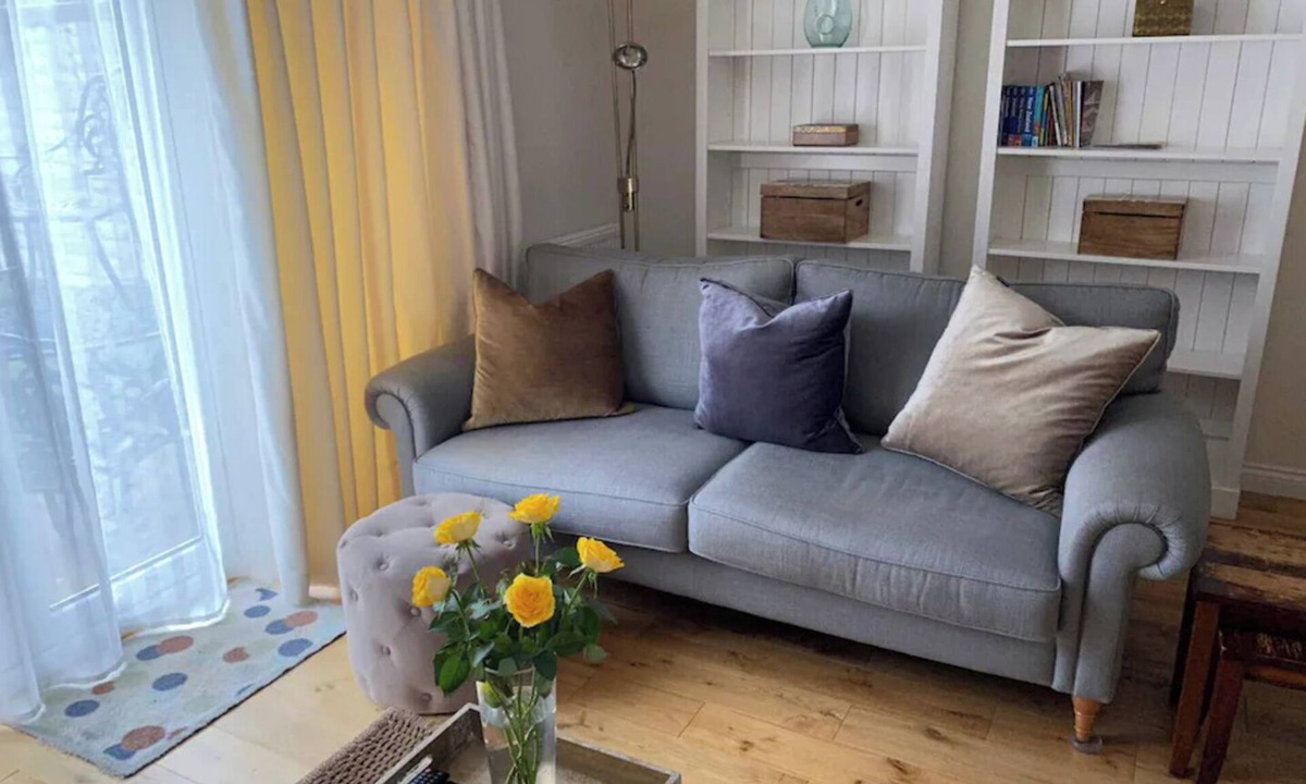 Hartley Wintney House | Hartley Wintney A Home From Home