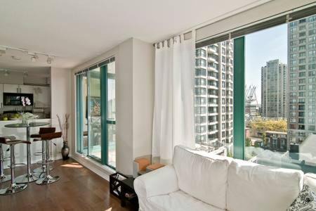 Yaletown Apartment | Heart of Yaletown downtown Vancouver