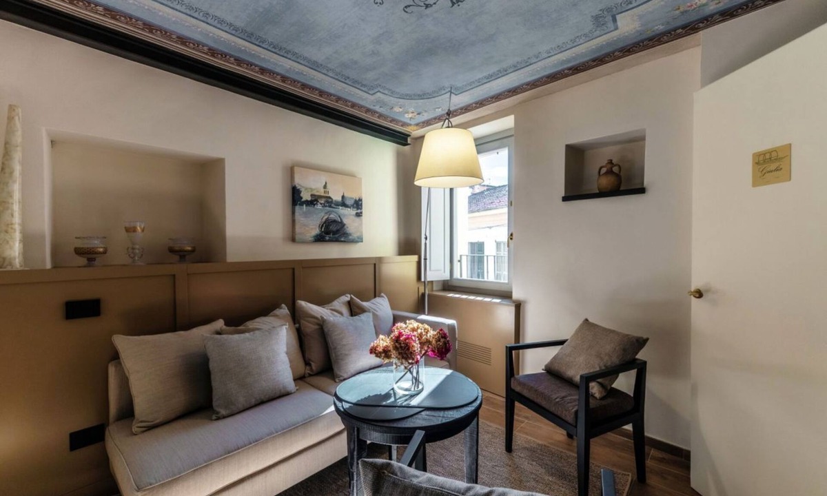Argegno Apartment | HH - Suite Giulia - MyHomeinComo