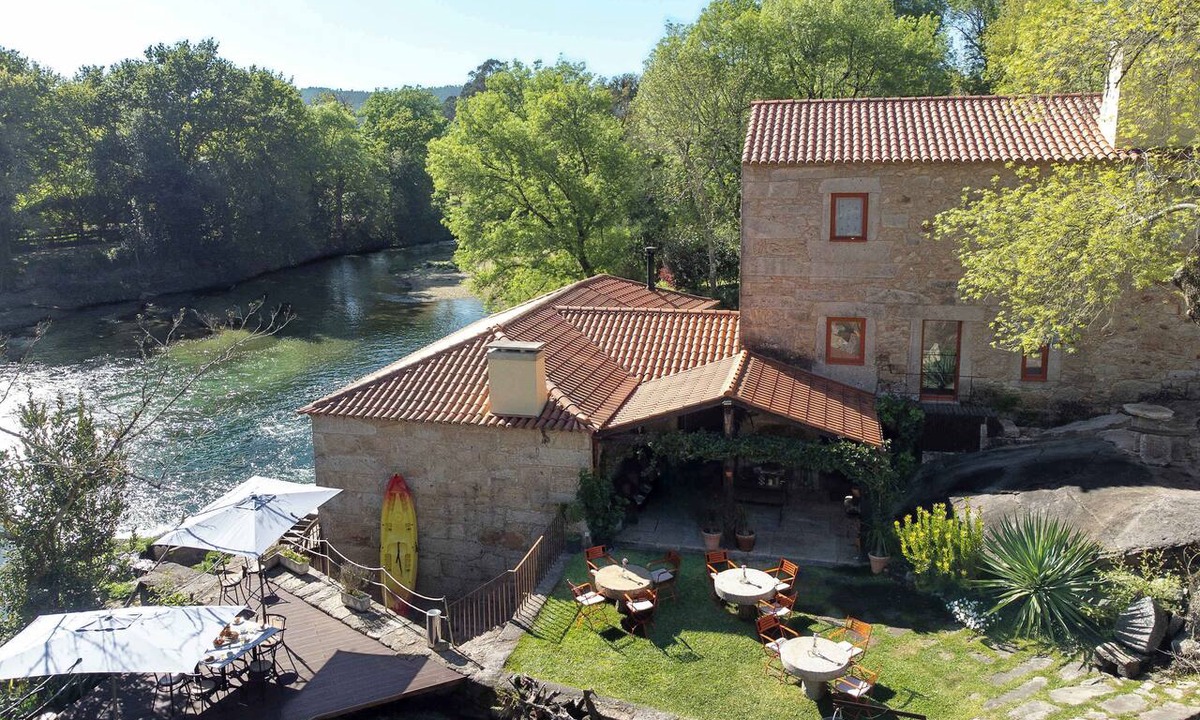Lanhelas Villa | Historic Riverfront Watermill · Private Beach Access