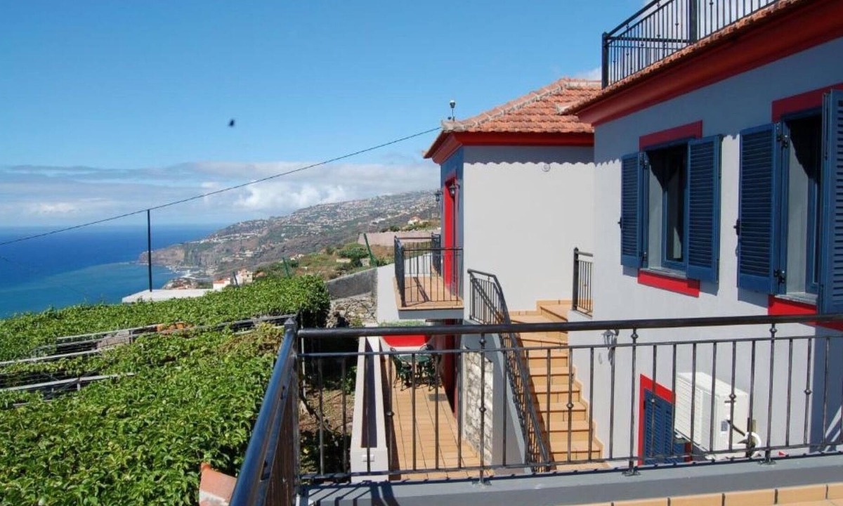 Ribeira Brava Apartment | Holiday Apartment "Vila Brava Cottage Apartamento G" with Sea View & Wi-Fi