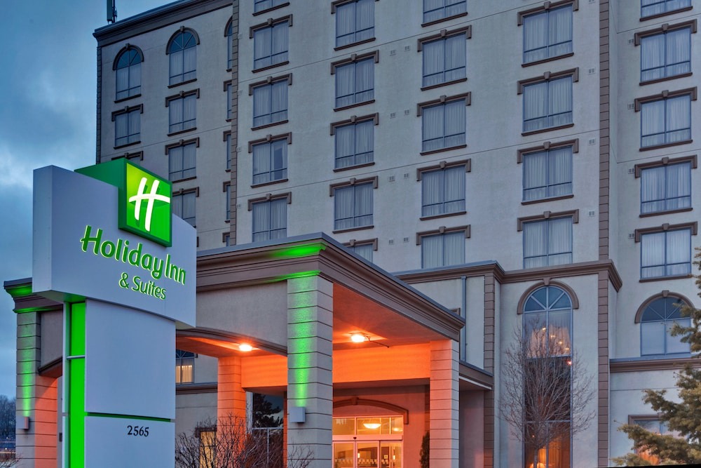 Mississauga Hotel | Holiday Inn Hotel & Suites Mississauga, an IHG Hotel