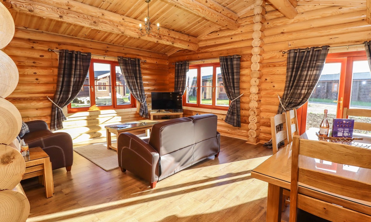 Castle Bytham Cottage | Holly Lodge