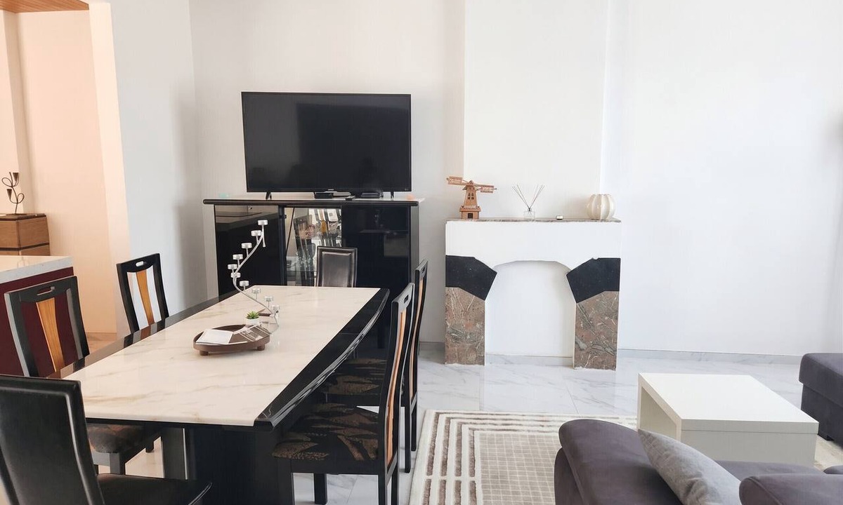 Laplaigne House | Homerez - 4-bedroom house in Brunehaut