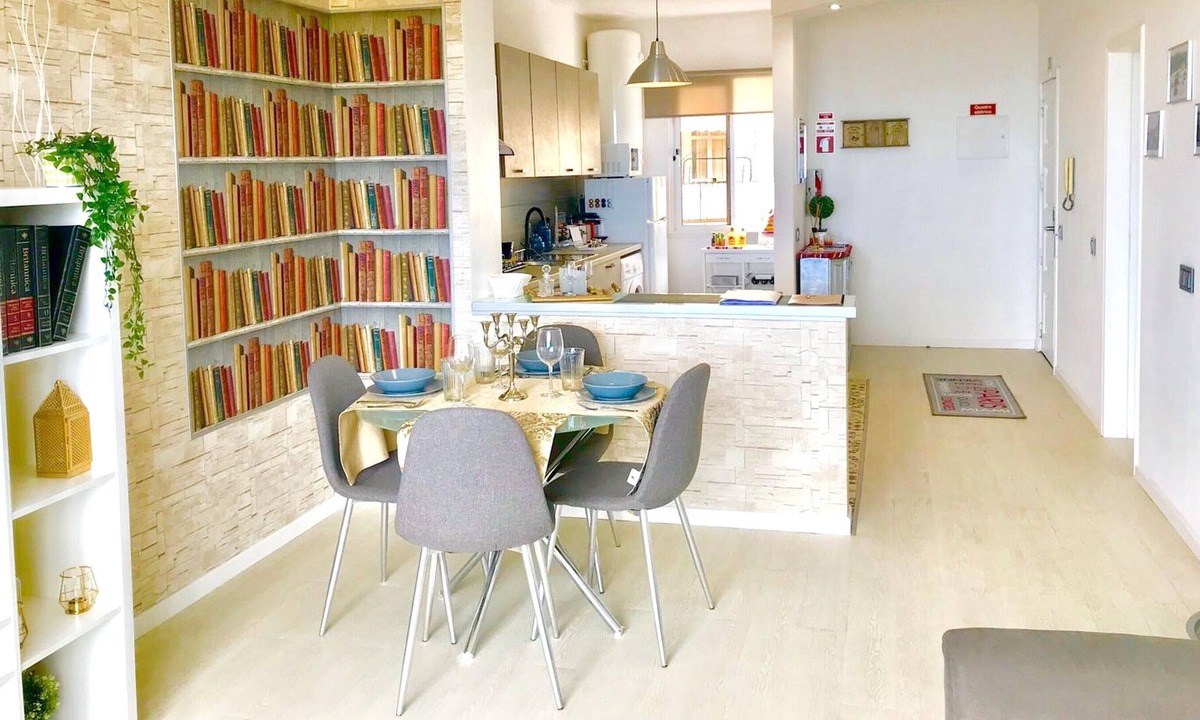 Imaculado Coracao de Maria Apartment | Homerez - Beautiful appartement 2 km away from the beach for 4 ppl. at Funchal