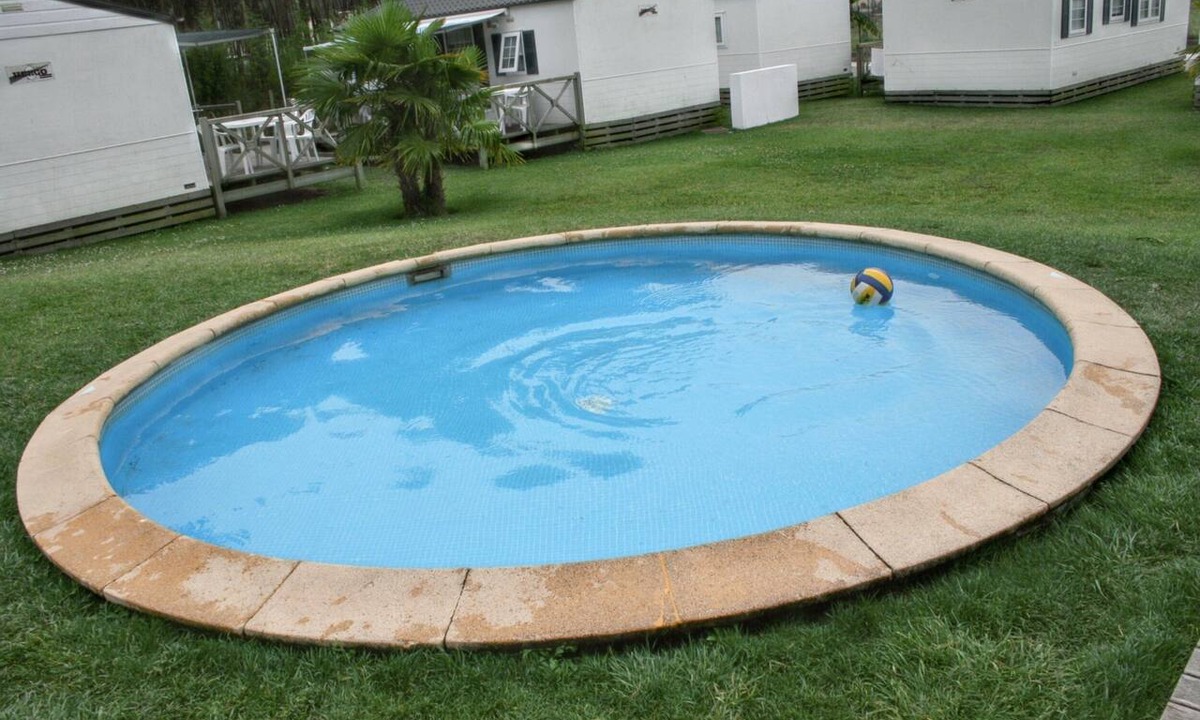 Burinhosa House | Homerez - House in Pataias, shared pool