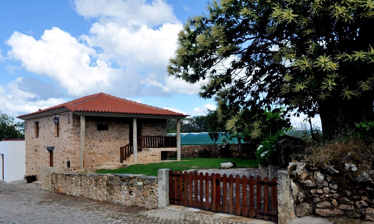 Salsas House | Homerez - Nice house With mountain view and terrace