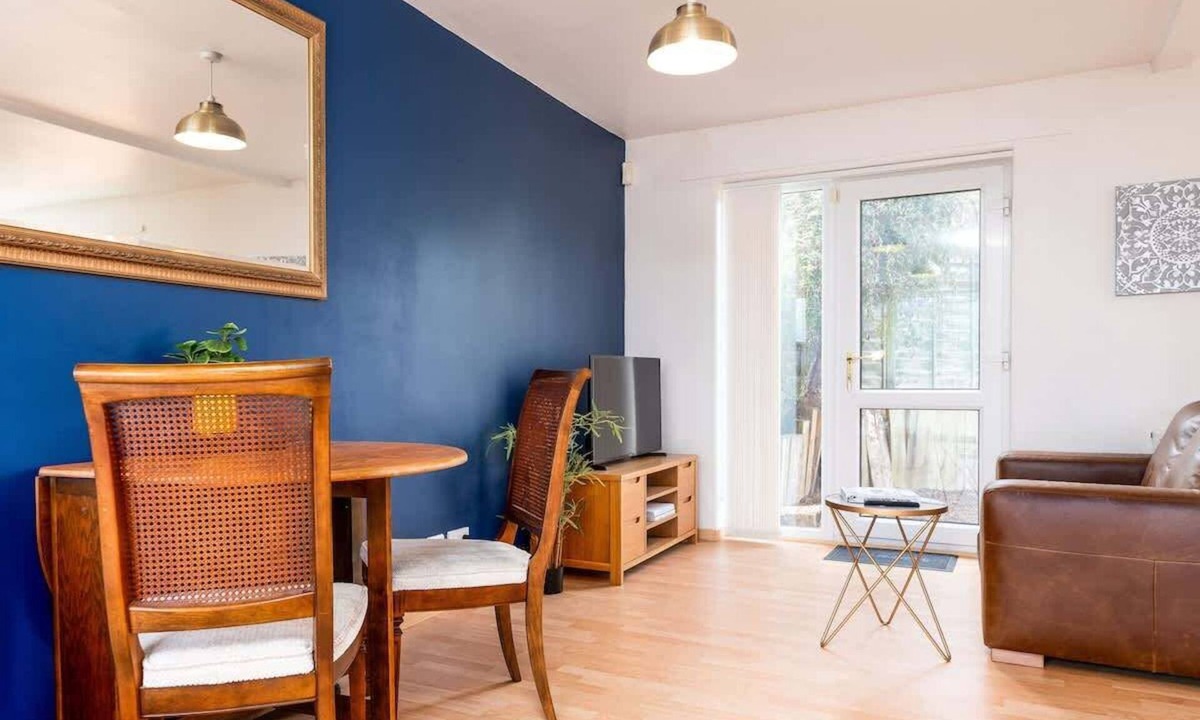 Wilford Apartment | Inviting and Cosy Annexe | Free Parking and Wi-Fi